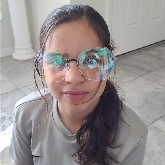 over sized clear transparent sunglasses women - Picture 6 of 7